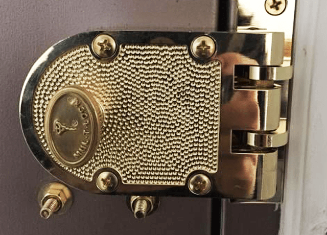 Door Knob Locks Installation & Replacement in NYC